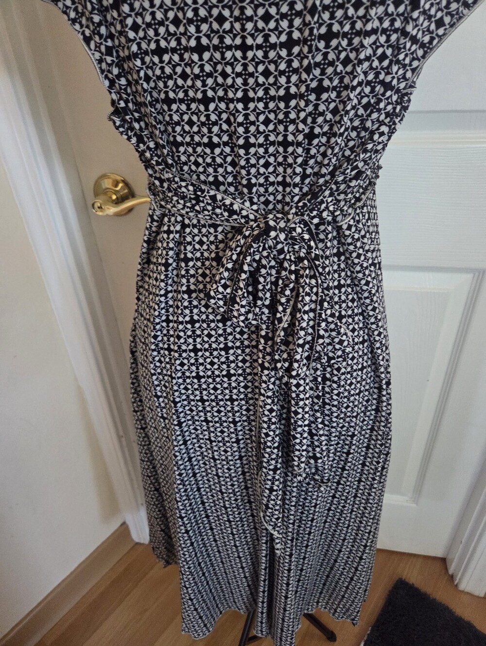 Max Studio Black & White Printed Square-Neck Cap Sleeve Midi Dress Tie Belt Med. - Picture 6 of 7